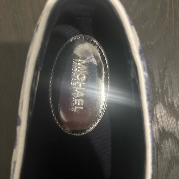 Michael Kors Keaton floral slip on sneaker - Picture 14 of 15